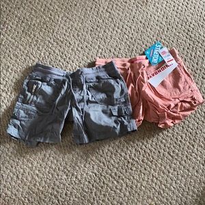2 pairs of shorts